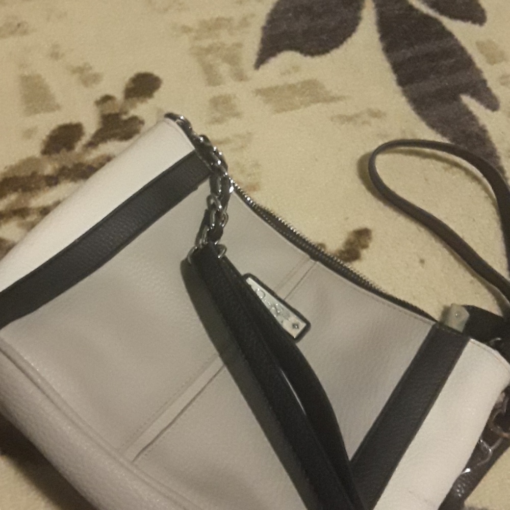 handbag - Picture 6 of 6